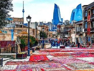 Восток встречает Запад: пешеходная обзорная прогулка по Баку