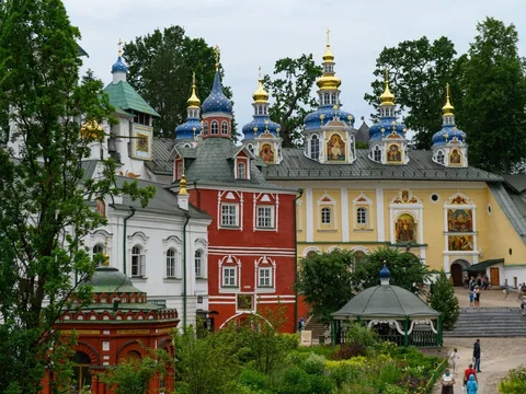 Печоры и Изборск на комфортабельном авто!