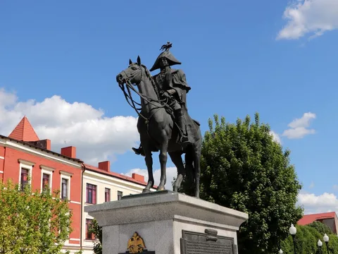 Путешествие на Восток: Черняховск и Гусев (с обедом)