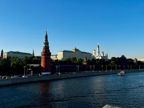 Вокруг Кремля: прогулка на закате