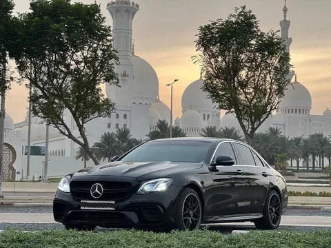 VIP-экскурсия по Абу-Даби на Mercedes бизнес-класса