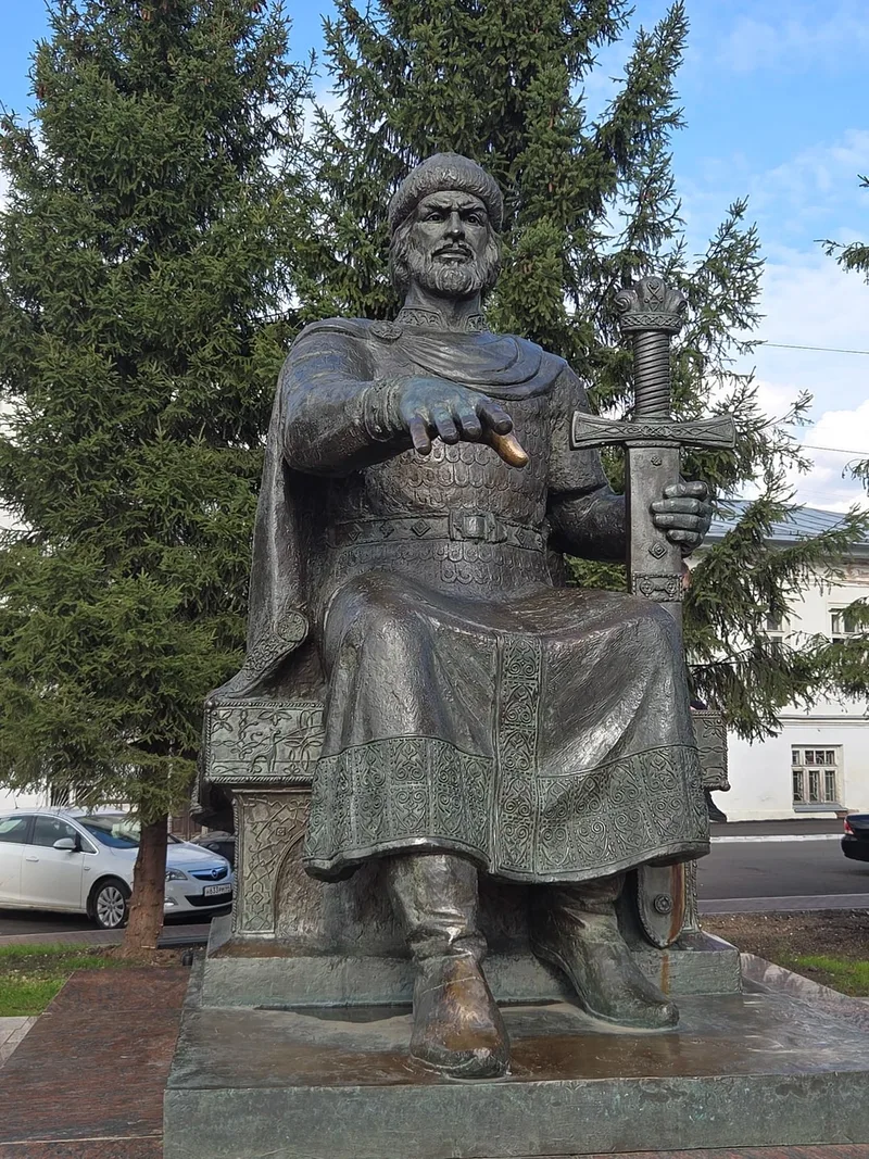 Денис