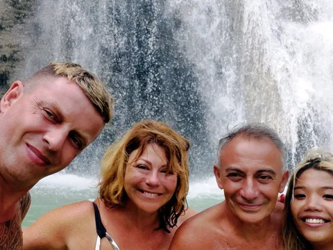 Бохол - пикник у водопада Канумантад и пещерный бассейн Cabagnow Pool Cave