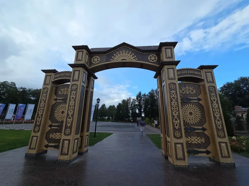 Денис