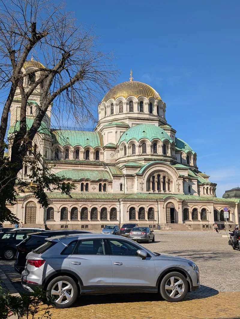 Артём