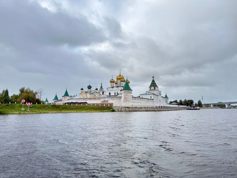 Дмитрий