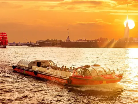 Круиз под разводными мостами