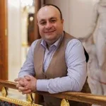 Ари