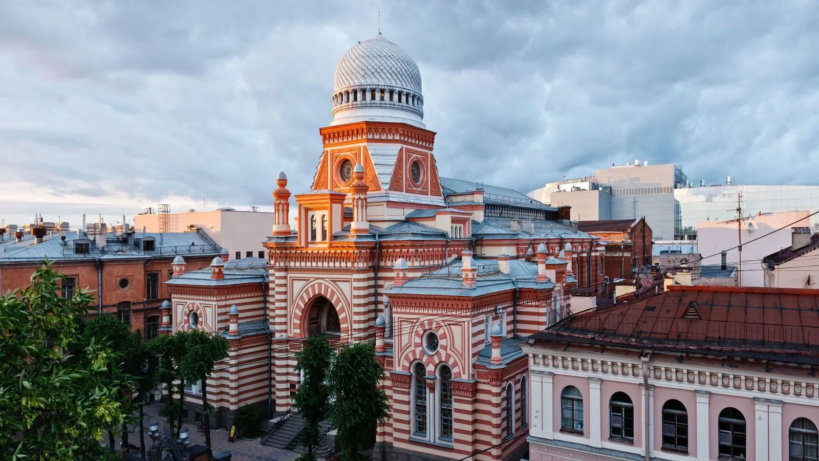 Аудиоэкскурсия в приложении: Культурное погружение в еврейский Петербург