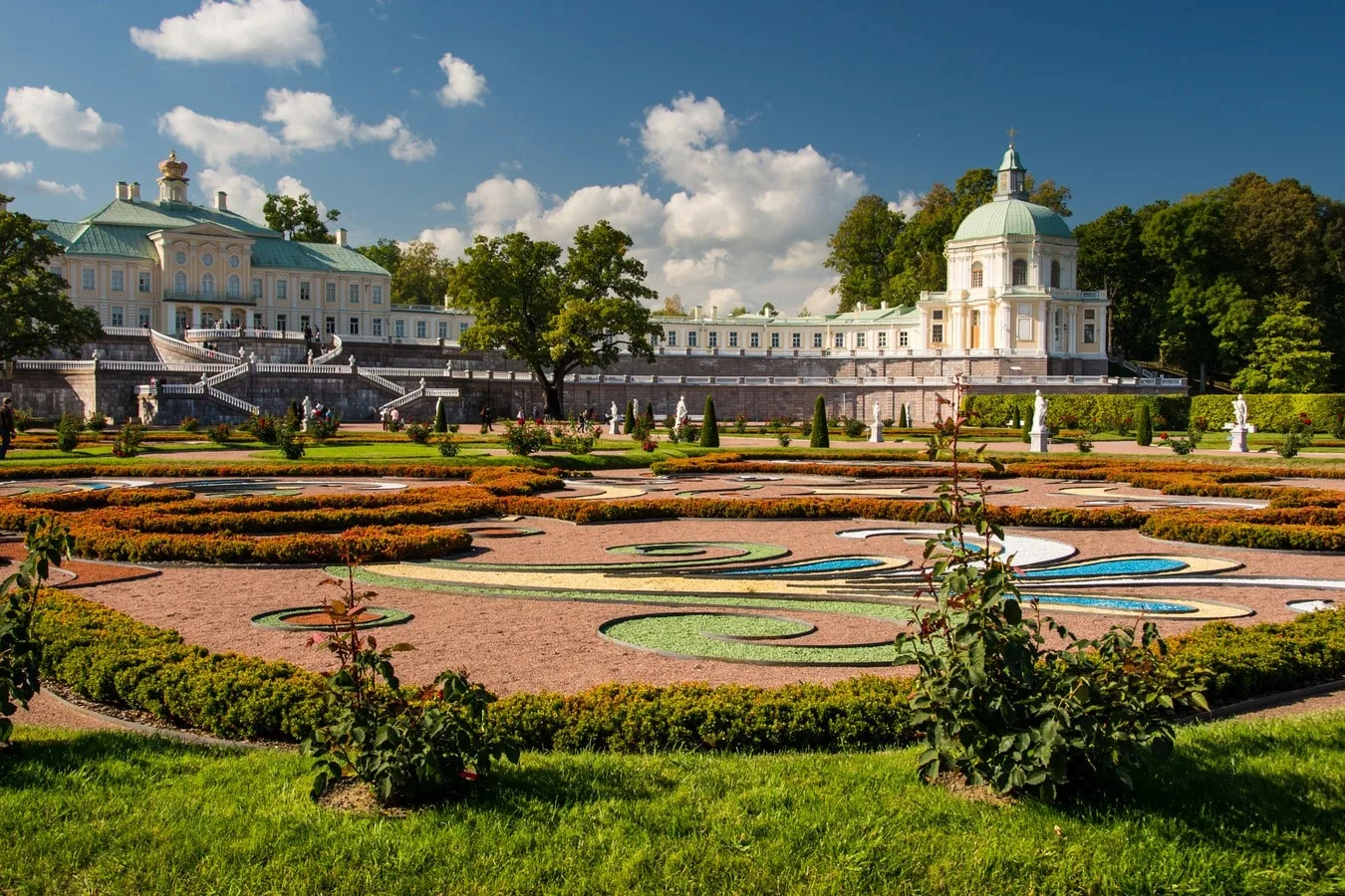 Автобусная экскурсия из Петербурга в Ораниенбаум