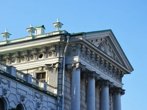 Москва слезам не верит: великие истории успеха и неудач