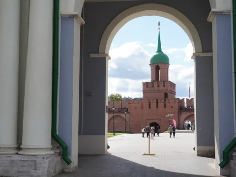 От оружейного кнута до медового пряника