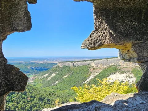 На Мангуп-Кале и в Бахчисарай