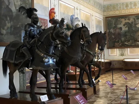 Сокровища Эрмитажа: мумии, рыцари, «Павлин» (билеты включены)