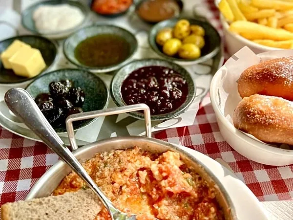 Баку по максимуму + самый вкусный завтрак в городе