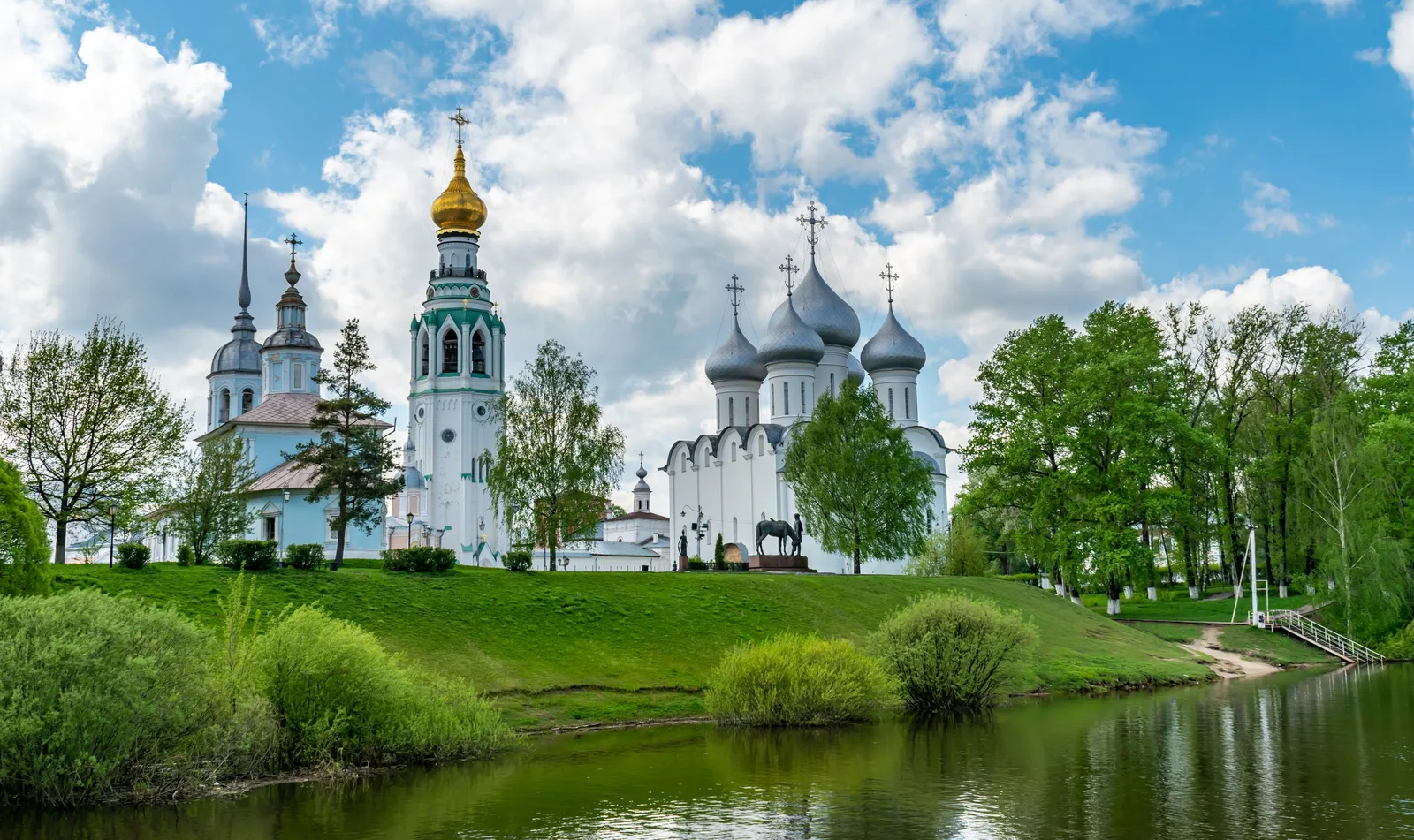 Вдыхая Вологду