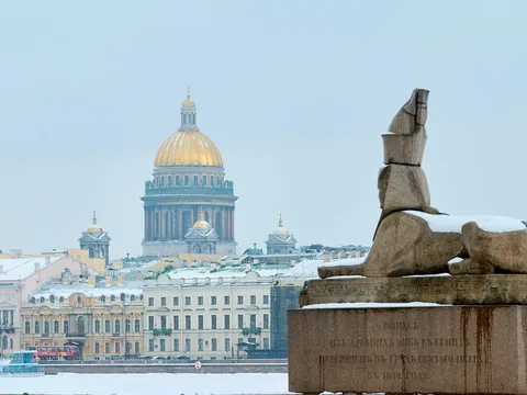 Васильевский остров: от Петра — до наших дней
