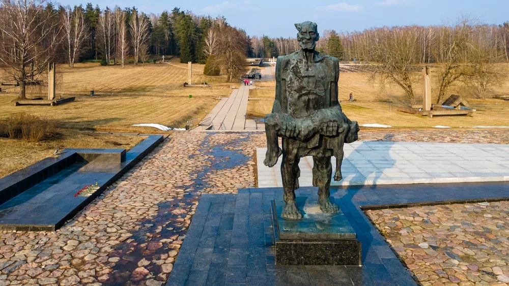 Хатынь и Курган Славы