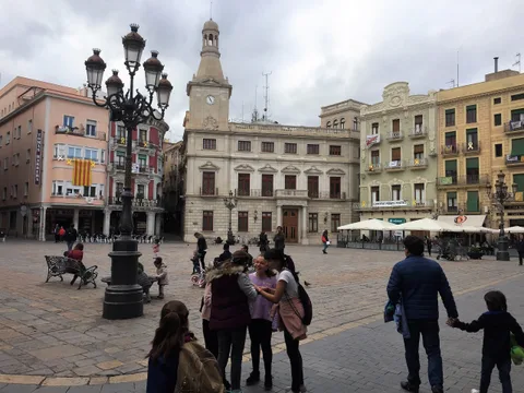 Нарядный Реус: выразительная красота ажурного города