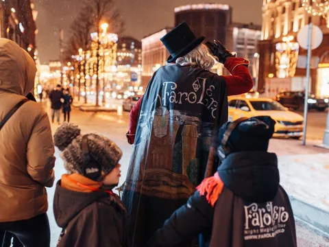 Новогоднее путешествие по Казани: спектакль-променад с Фаролеро