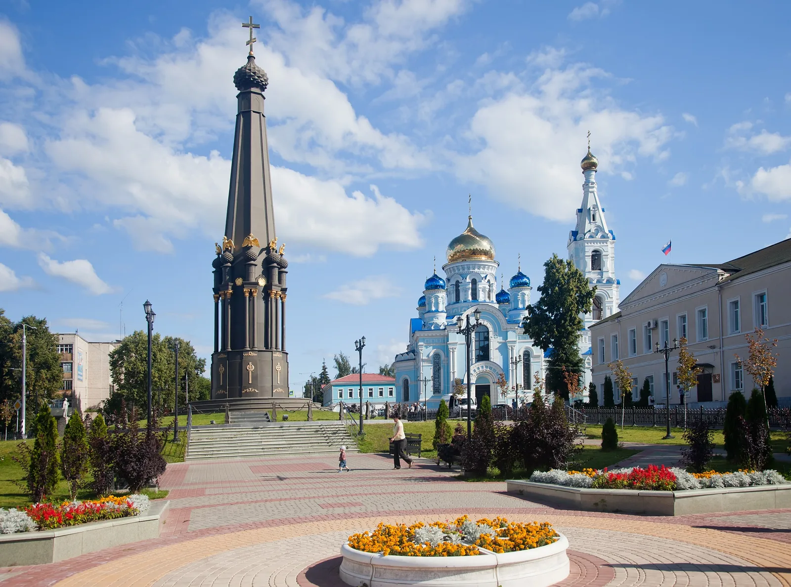 Малоярославец: знакомство с городом в пределах главной площади