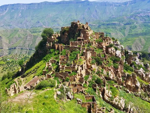 Гамсутль, Салтинский водопад и Чохские террасы