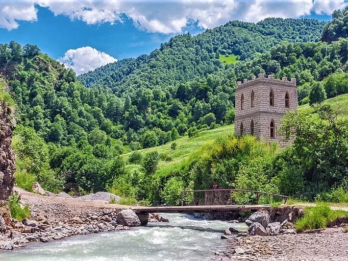 Экскурсия из Кисловодска в Долину Нарзанов