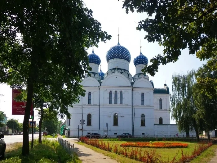 Паломническая экскурсия «Святыни Углича» (на вашем авто)