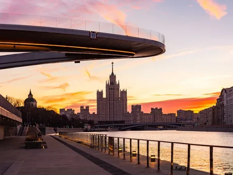 Рассветная Москва: вы, город и его история