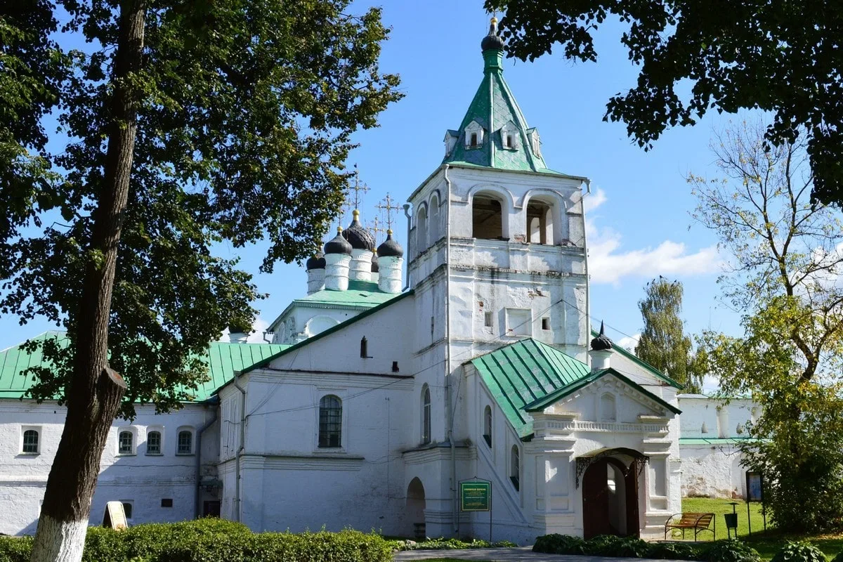 «Град царский, град грозный» — Александров