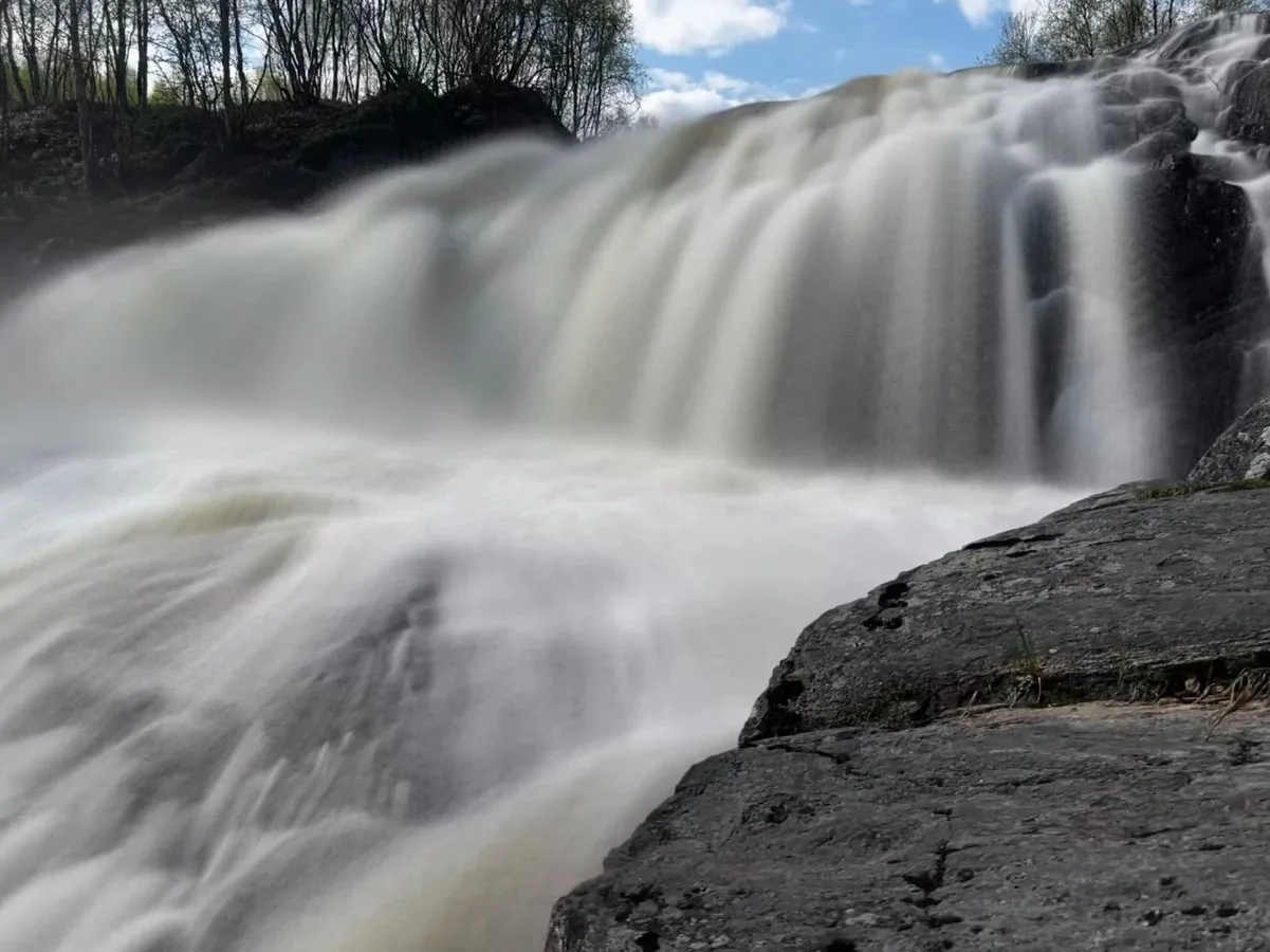 Кольский фьорд и великолепие водопадов