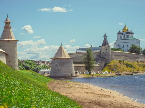 Прогулка по Кремлю и центру Пскова