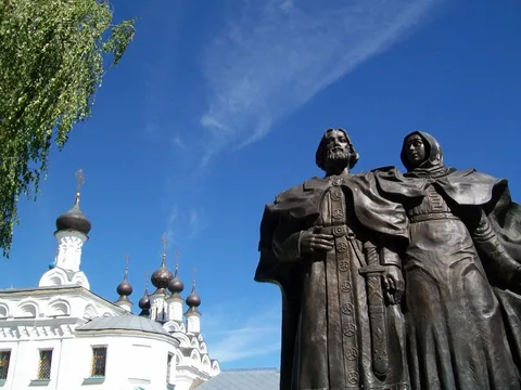 Путешествие в древний Муром: калачи, богатыри и монастыри на Оке