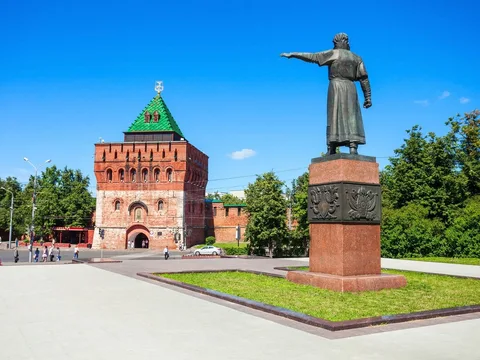 По Нижнему Новгороду на автомобиле!