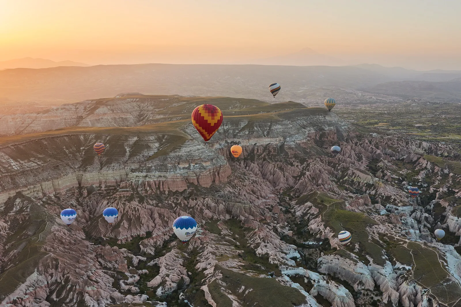 Каппадокия: полет на воздушном шаре в Гёреме на рассвете