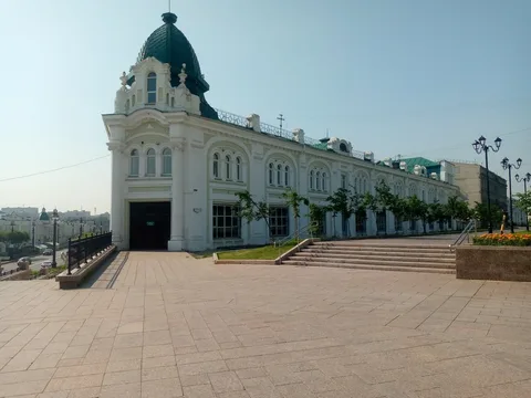 Омск и тайнопись веков: визуальное путешествие с нейросетью