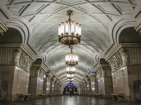 Роскошь старого московского метро: 17 самых красивых станций