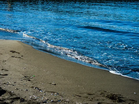 Вдоль самого синего моря
