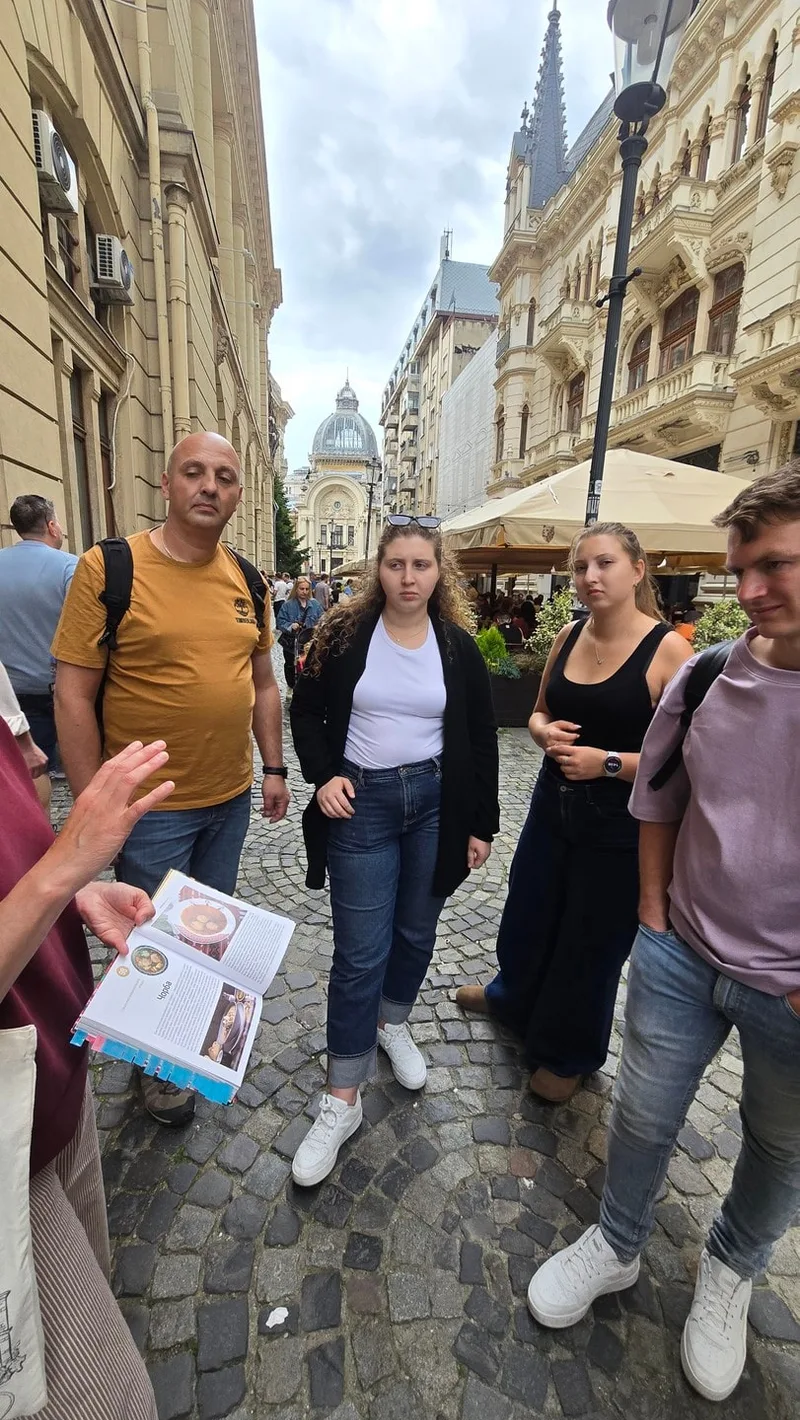 Млада