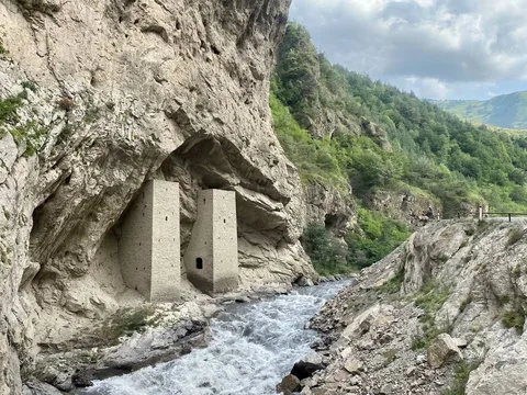 Архитектура горной Чечни: Аргунское ущелье, башни и водопады