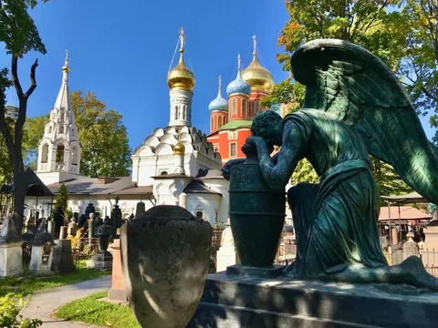 Групповая экскурсия «Судьбы Донского монастыря и дворянского некрополя»
