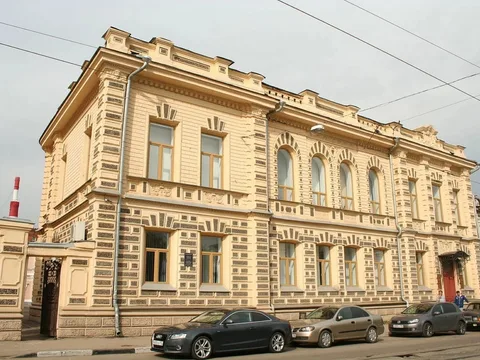 Прогулка по улицам красного террора, купцов и ямщиков, Горького и Вассы Железновой