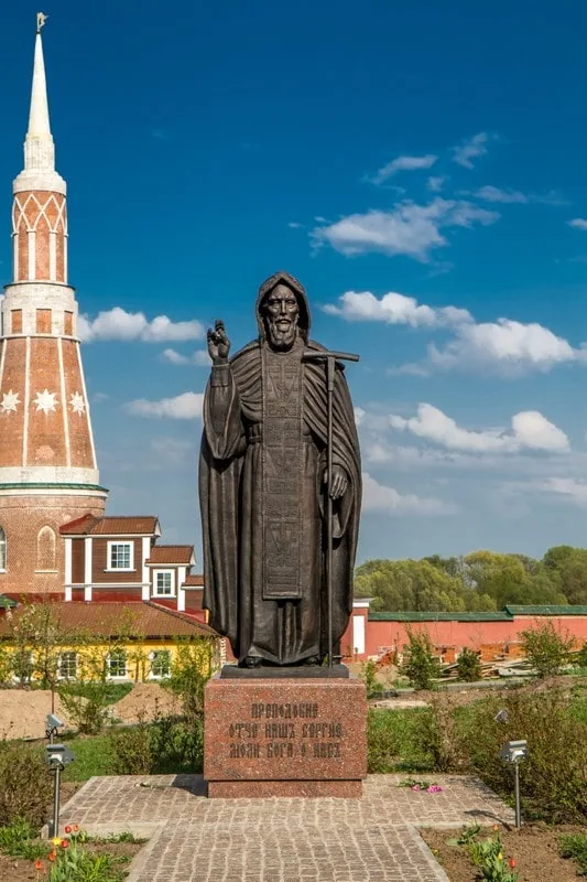 Старо-Голутвин монастырь с православным гидом