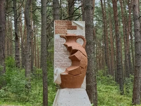 Из Смоленска — в Гнёздово, к курганам и викингам