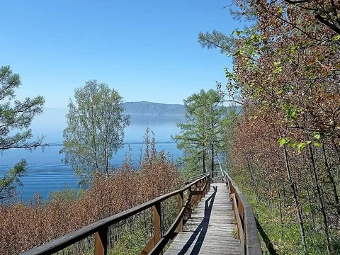 Листвянка — ворота Байкала