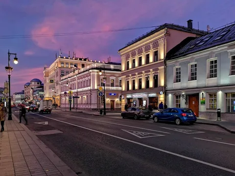 Квартал красных фонарей Москвы (18+)