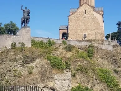 Тбилиси в деталях: от театра Габриадзе до серных бань