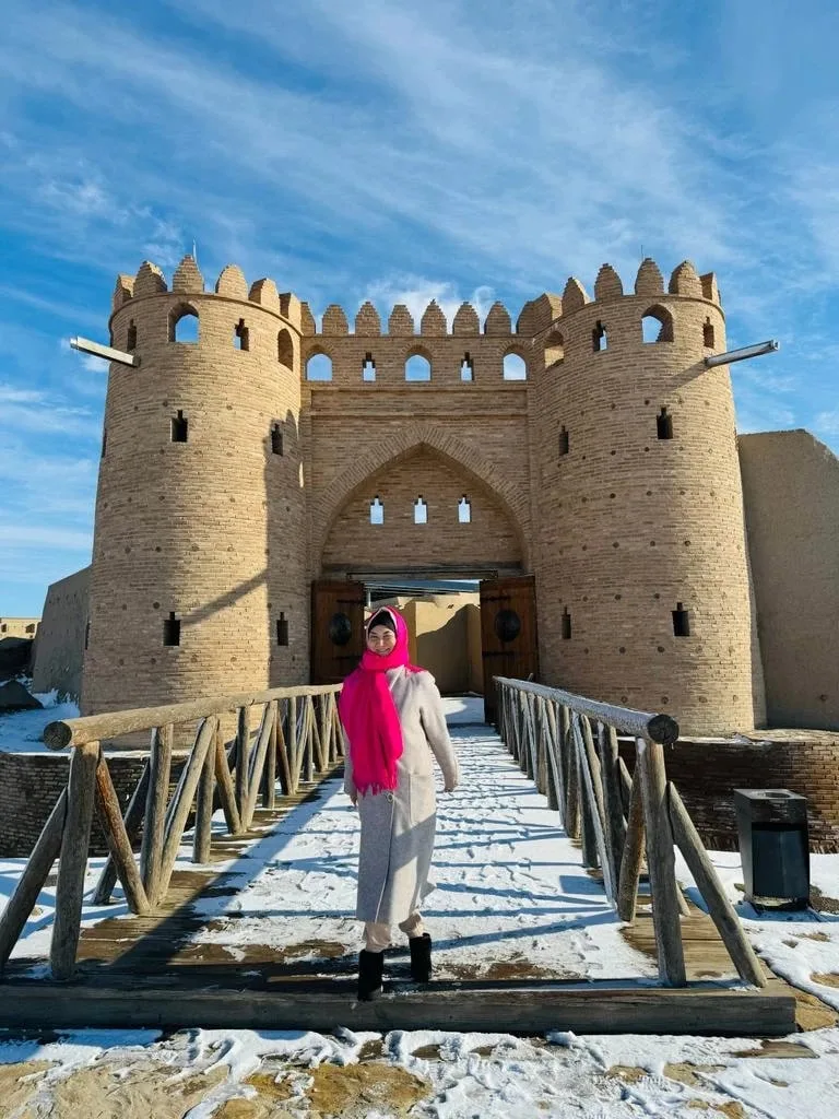 Айнаш