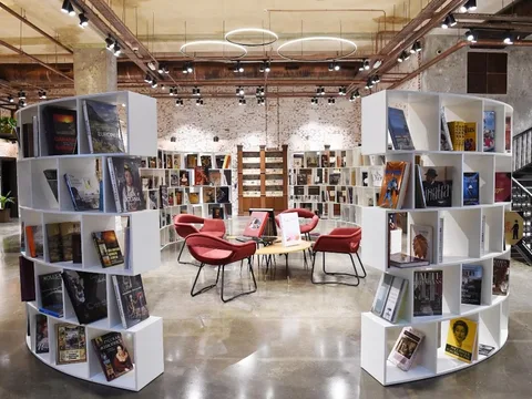 Book-хоппинг в Баку: погружение в книжную культуру города