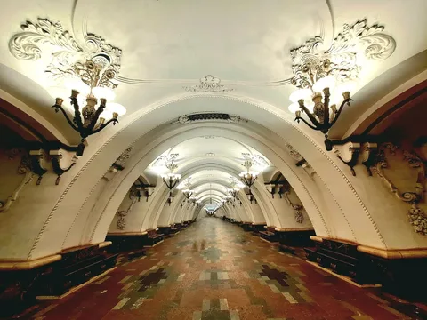 Московское метро: феномен подземных бульваров